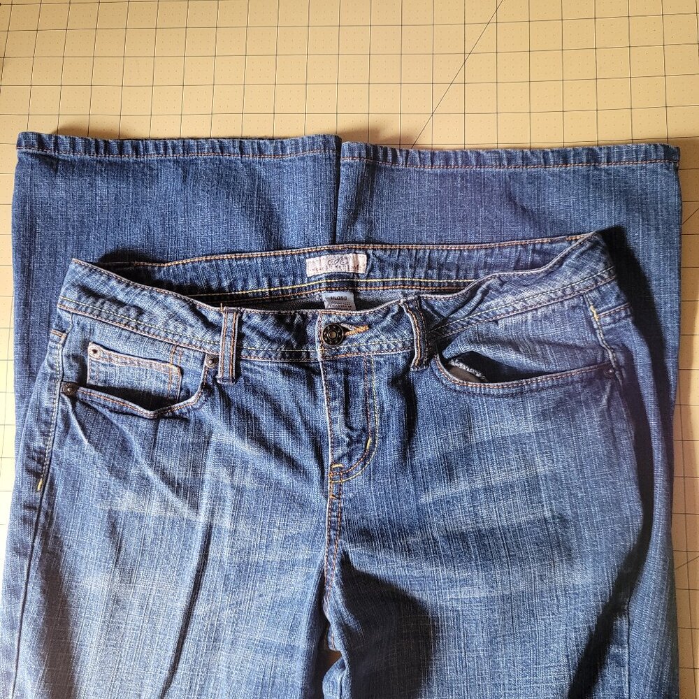 SO Flare Jeans Junior Size 11 Long